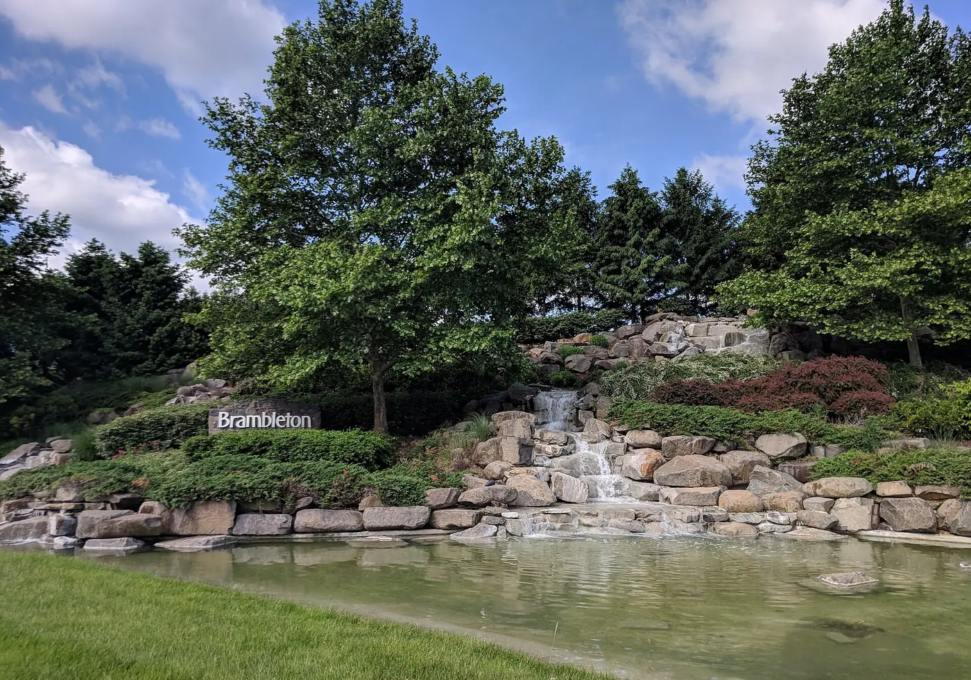 Entrance to the Brambleton community